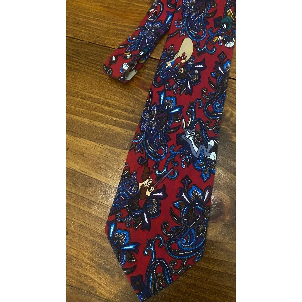 Looney Tunes Mania Necktie Mens OS Red Good Vintage 1994 Paisley Character Print